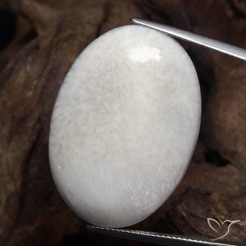 32.15ct Natürlicher Warmweiß Skolezit, Oval, Lichtundurchlässig