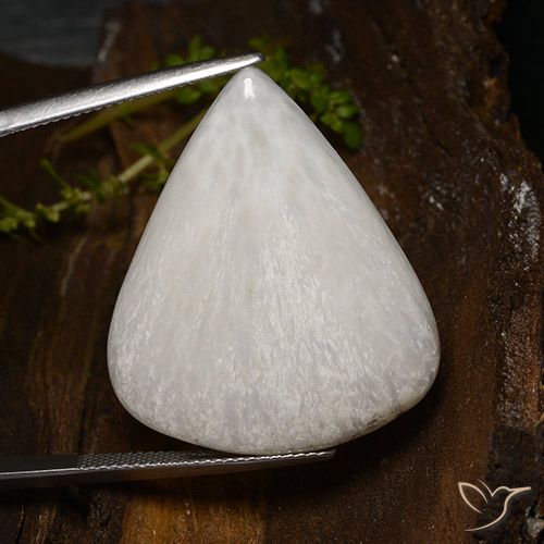 26.24ct Natürlicher Hellweiß Skolezit, Birnenform, Lichtundurchlässig