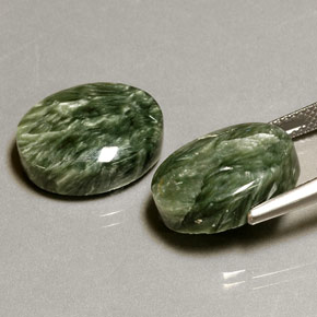  ct natürliche grüner Seraphinit-Edelsteine, Oval Schliff, Lichtundurchlässig