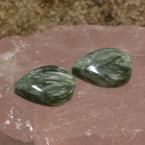 16.51 ct natürliche Erdiges Grün Seraphinite-Edelsteine, Birnenform, Lichtundurchlässig