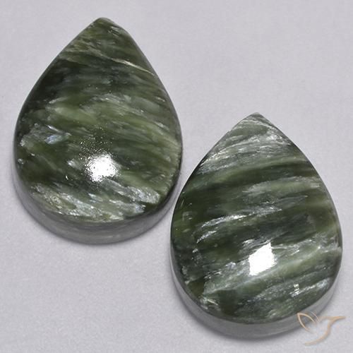 16.79 ct natürliche Armeegrün Seraphinite-Edelsteine, Birnenform, Lichtundurchlässig