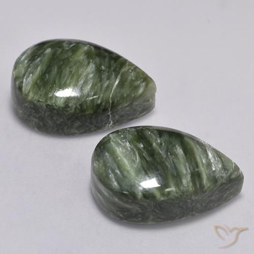16.79 ct natürliche Armeegrün Seraphinite-Edelsteine, Birnenform, Lichtundurchlässig