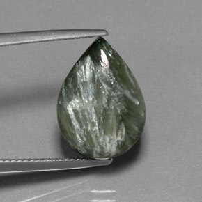 7,95 ctw natürlicher grüner Seraphinit, Birnenform, Lichtundurchlässig