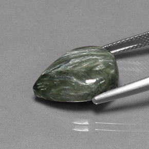 7,95 ctw natürlicher grüner Seraphinit, Birnenform, Lichtundurchlässig