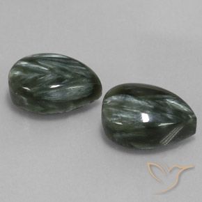 11.87 ct natürliche tiefgrün Seraphinite-Edelsteine, Birnenform, Lichtundurchlässig