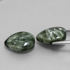 9,45 ct natürliche grüner Seraphinit-Edelsteine, Birnenform, Lichtundurchlässig