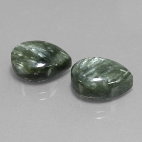  ct natürliche grüner Seraphinit-Edelsteine, Birnenform, Lichtundurchlässig
