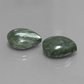 10,07 ct natürliche grüner Seraphinit-Edelsteine, Birnenform, Lichtundurchlässig