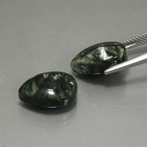 11,57 ct natürliche grüner Seraphinit-Edelsteine, Birnenform, Lichtundurchlässig