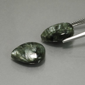  ct natürliche grüner Seraphinit-Edelsteine, Birnenform, Lichtundurchlässig