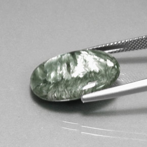 8,72 ctw natürlicher grüner Seraphinit, Oval Schliff, Lichtundurchlässig