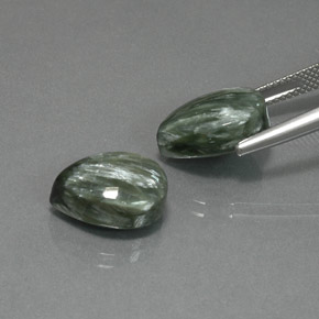  ct natürliche grüner Seraphinit-Edelsteine, Birnenform, Lichtundurchlässig
