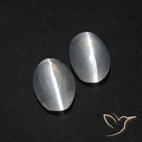 2,31 ct natürliche weißer Sillimanite Cat's Eye-Edelsteine, Oval Schliff, Lichtdurchlässig