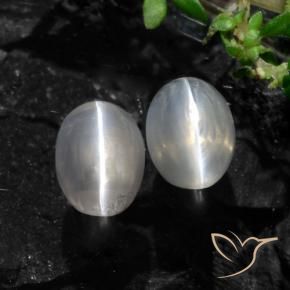 2.61 ct natürliche Sehr helles Grau Sillimanit-Katzenauge-Edelsteine, Oval, Lichtdurchlässig