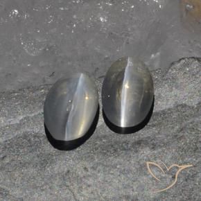 1.97 ct natürliche Sehr helles Grau Sillimanit-Katzenauge-Edelsteine, Oval, Lichtdurchlässig
