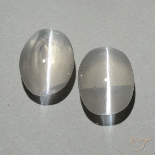 1.99ctw Natürlicher Warmweiß Sillimanit-Katzenauge, Oval, Transparent