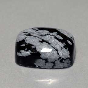 7,06 ctw natürlicher mehrfarbiger Schneeflockenobsidian, Kissenschliff, Lichtundurchlässig