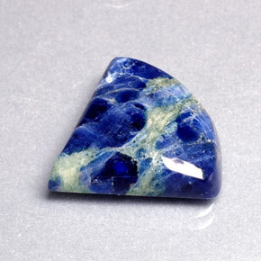 10,30 ctw natürlicher blauer Sodalith, Fantasieschliff, Lichtundurchlässig