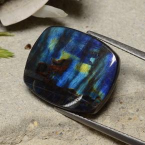 7,51 ctw natürlicher mehrfarbiger Spektrolith, Kissenschliff, Lichtundurchlässig