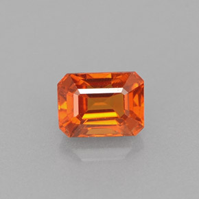 0,82 ctw natürlicher orangefarbener Spessartin, Smaragdschliff, VS