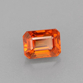 0,82 ctw natürlicher orangefarbener Spessartin, Smaragdschliff, VS