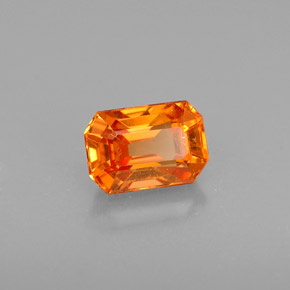 0,83 ctw natürlicher orangefarbener Spessartin, Smaragdschliff, VS