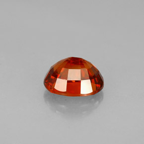 1,50 ctw natürlicher orangefarbener Spessartin, Oval Schliff, VS