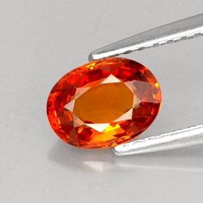 1,05 ctw natürlicher orangefarbener Spessartin, Oval Schliff, VS