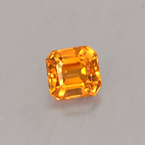 0,41 ctw natürlicher orangefarbener Spessartin, Smaragdschliff, VS