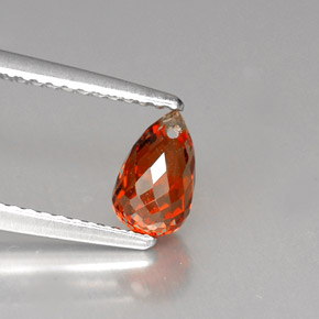 1,28 ctw natürlicher orangefarbener Spessartin, Briolette, VS