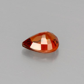 0,83 ctw natürlicher orangefarbener Spessartin, Birnenform, VVS-VS