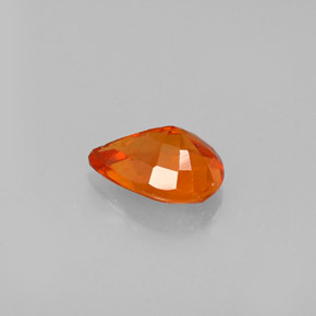 0,61 ctw natürlicher orangefarbener Spessartin, Birnenform, VS