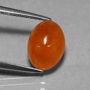 4,74 ctw natürlicher orangefarbener Spessartin, Oval Schliff, Lichtdurchlässig
