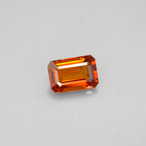 0,91 ctw natürlicher orangefarbener Spessartin, Smaragdschliff, VS