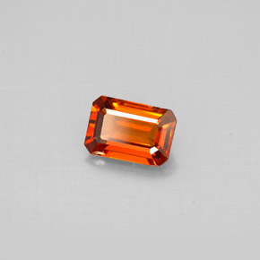 0,91 ctw natürlicher orangefarbener Spessartin, Smaragdschliff, VS