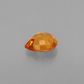 0,74 ctw natürlicher orangefarbener Spessartin, Birnenform, VS
