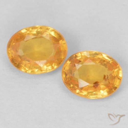 0.47ctw Natürlicher Intensives Orange Spessartit-Garn, Oval, VS