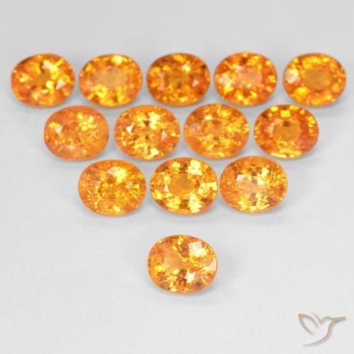 9,17 ctw natürlicher Intensives Orange Spessartit-Garn, Oval, VS
