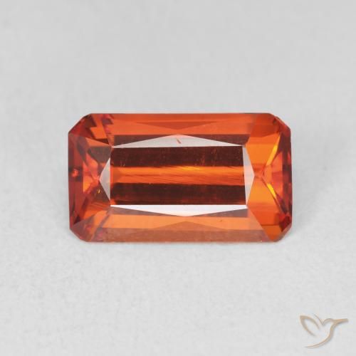 3.57ct Natürlicher Feuerorange Spessartit-Garn, Smaragdschliff, VVS-VS