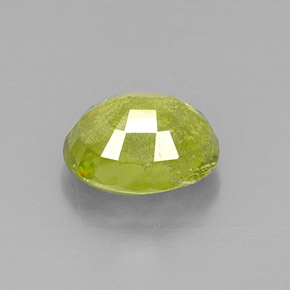 5,59 ctw natürlicher grüner Sphen, Oval Schliff, SI