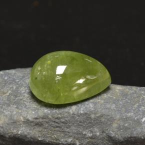 6,90 ctw natürlicher grüner Sphen, Birnenform, Lichtdurchlässig