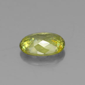 0,85 ctw natürlicher grüner Sphen, Oval Schliff, VS