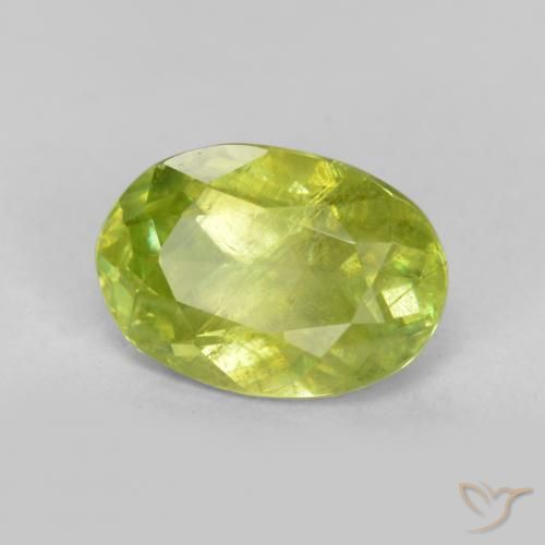 9,17 ctw natürlicher hellgrün Sphene, Oval, SI