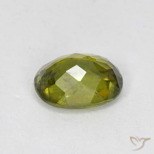 9,17 ctw natürlicher Warmes Erdgrün Sphene, Oval, VS-SI