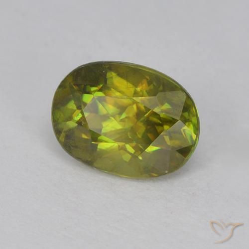 9,17 ctw natürlicher Mittel-Dunkelgrün Sphene, Oval, VVS-VS