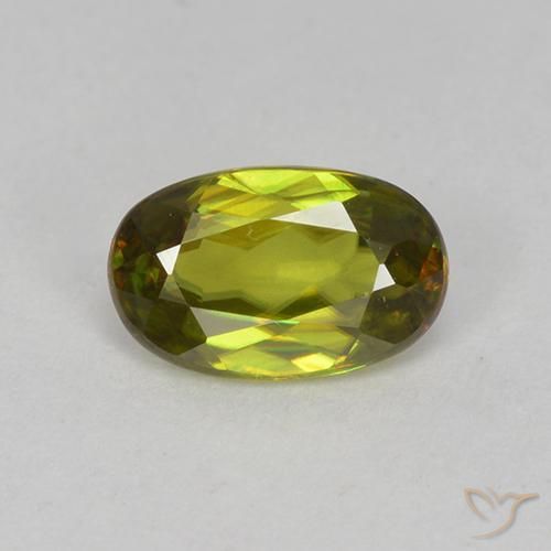 0.74ct Natürlicher Mittel-Dunkelgrün Sphene, Oval, VVS-VS
