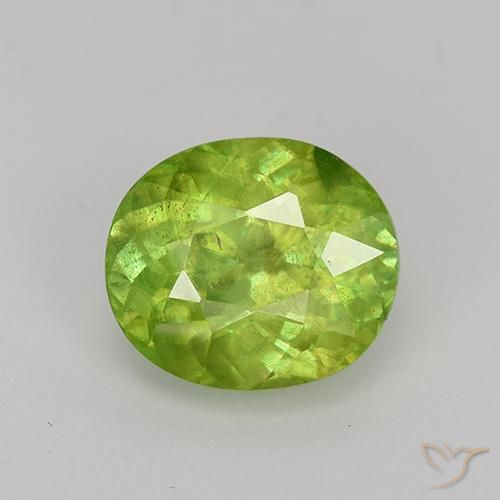 2.47ct Natürlicher Mittelgrün Sphene, Oval, VS-SI
