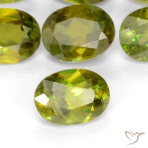 9,17 ctw natürlicher Warmes Waldgrün Sphene, Oval, VS-SI