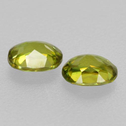 0.40 ct natürliche Mittelgrün Sphene-Edelsteine, Oval Schliff, VS-SI