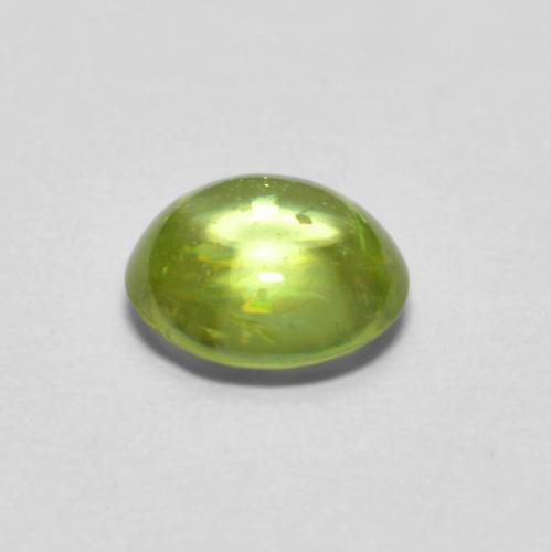 0,66 ctw natürlicher grüner Sphen, Oval Schliff, Transparent